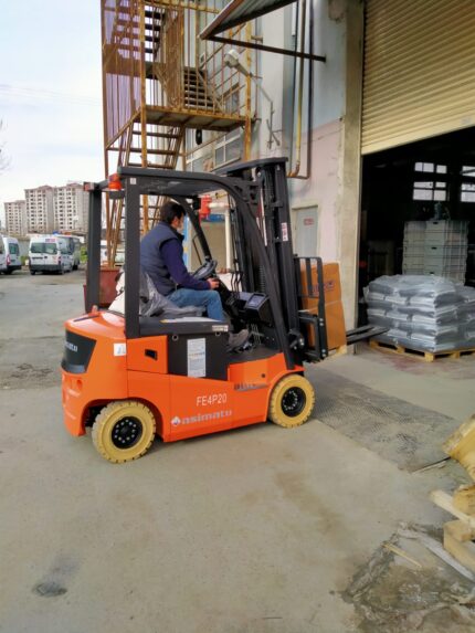 FE4P20Q Serisi Lityum Akülü Forklift