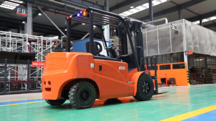 FE4P50Q Serisi Lityum Akülü Forklift